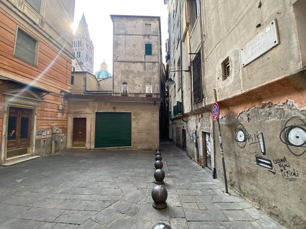 CasaViva- Ampio appartamento nei vicoli di Genova