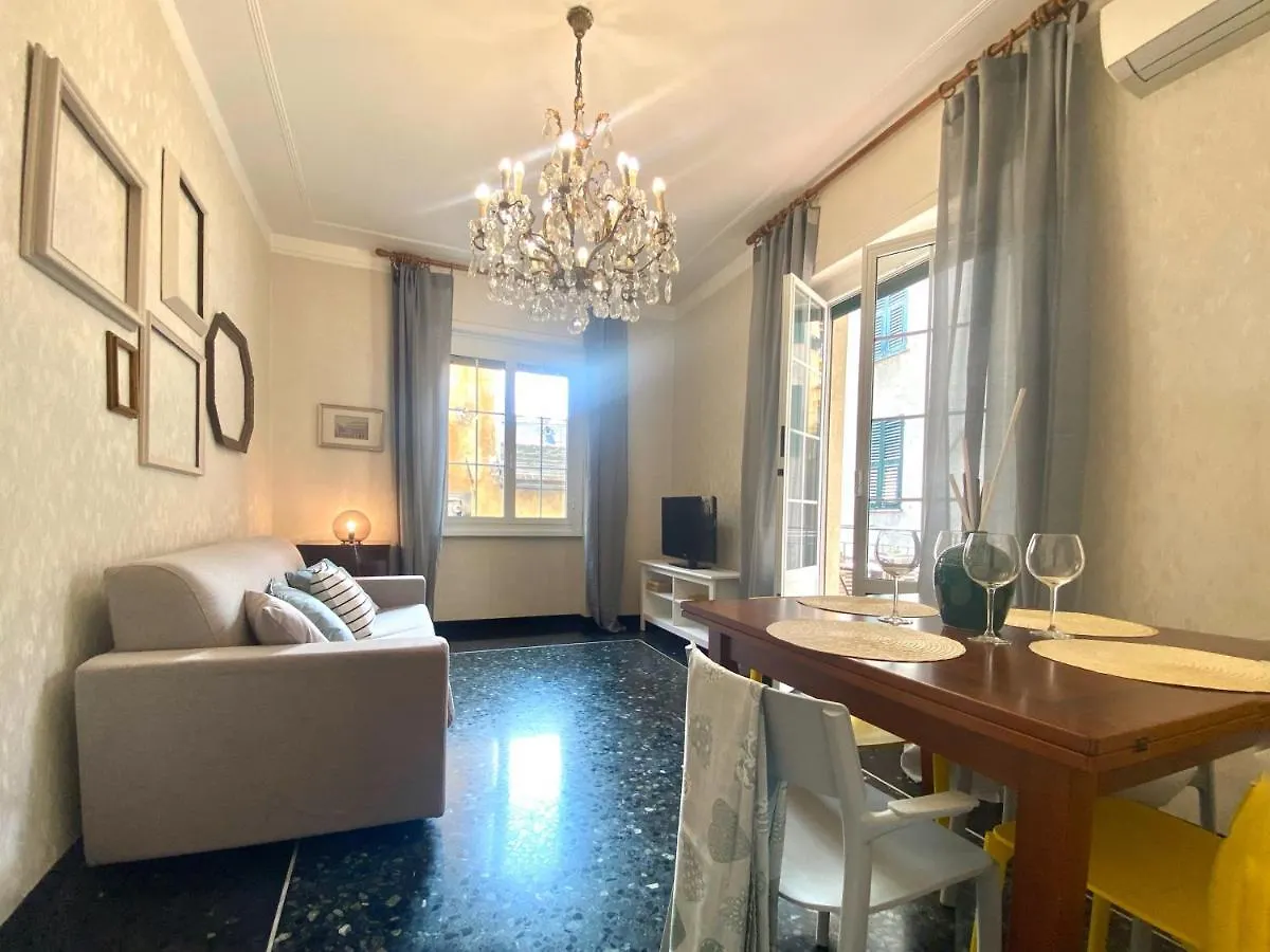 Casaviva- Ampio Appartamento Nei Vicoli Di Genova 0*, Genua Italien